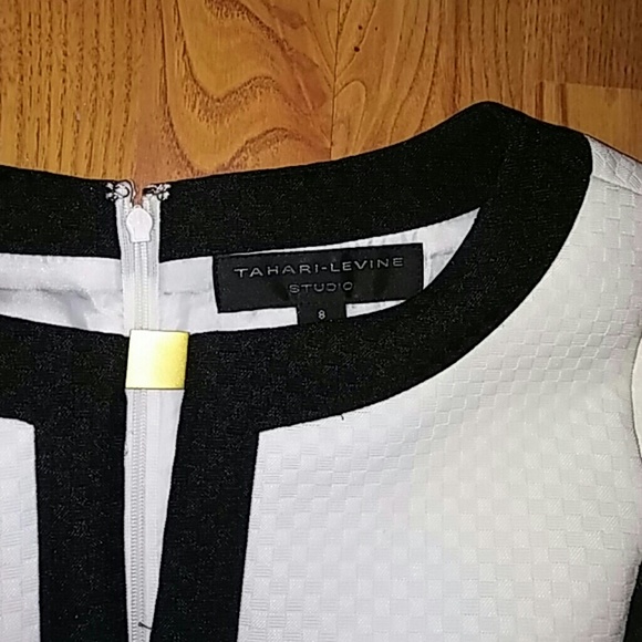 Tahari-levine Studio dress - Picture 2 of 4